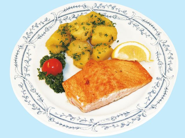 Lachsfilet mit Butterkartoffeln