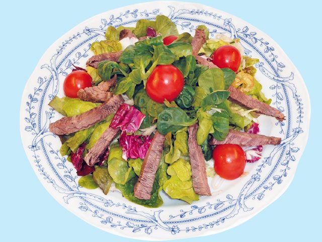 Fitness Salat mit Rinderstreifen